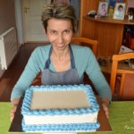 Kako zagladiti šlag na pravougaonoj torti Kako-zagladiti-slag-na-pravougaonoj-torti-2