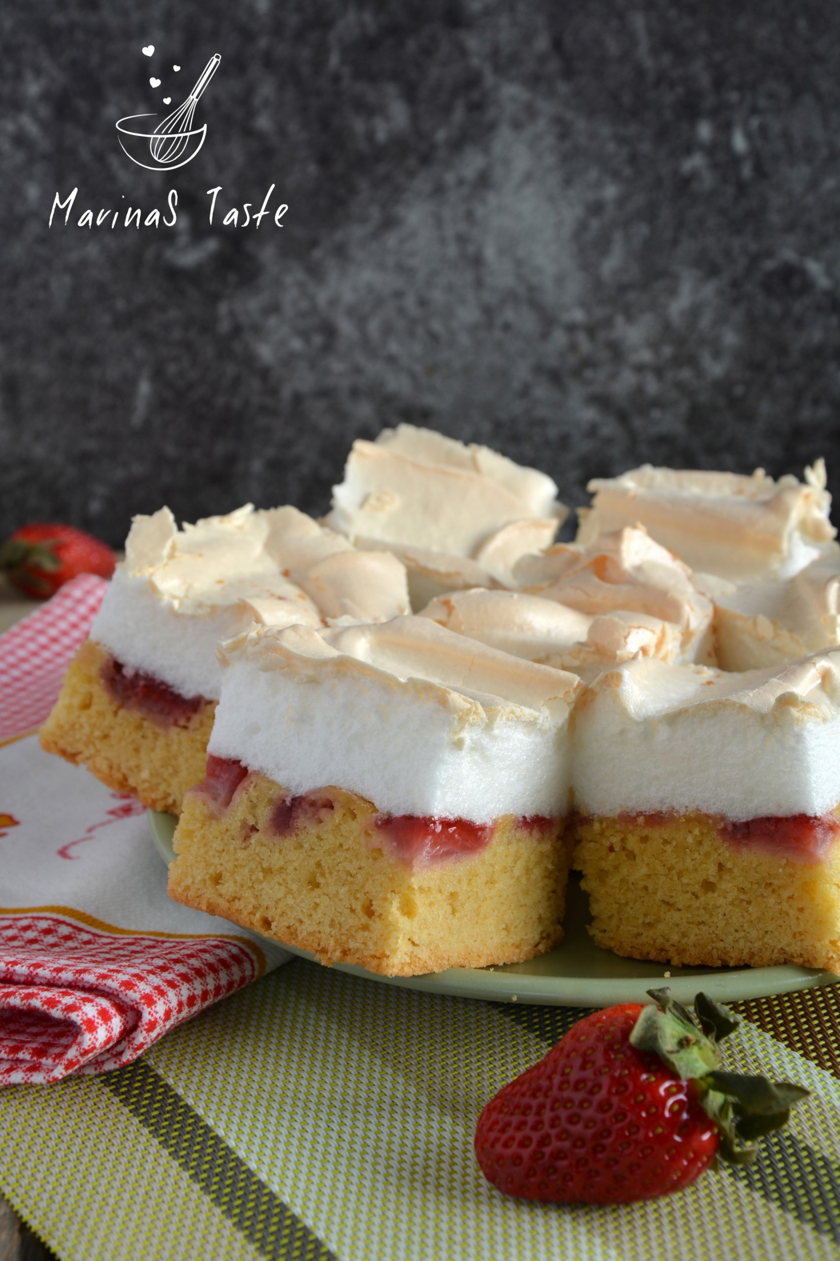 Kolac-sa-jagodama-i-samom-1