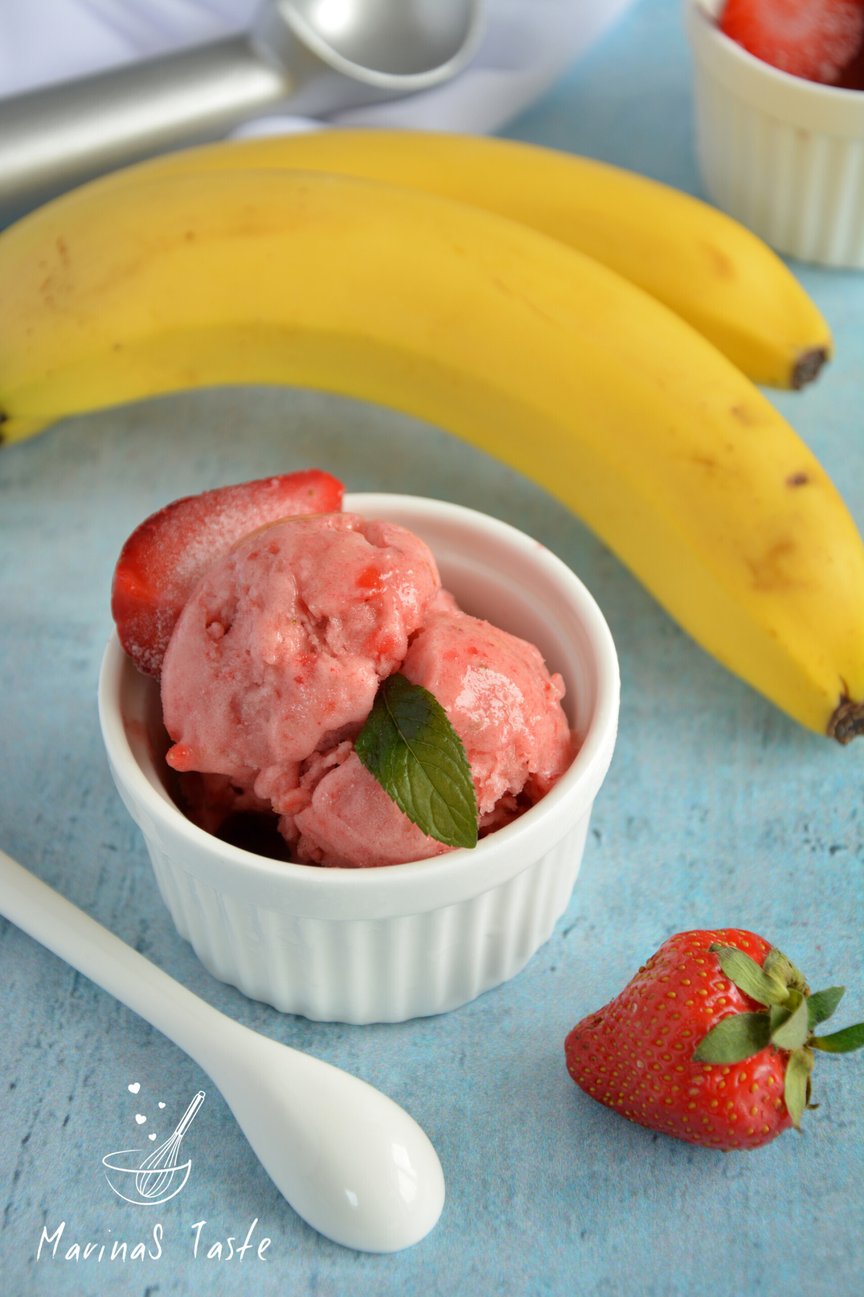 Sladoled-od-jagoda-i-banana-4