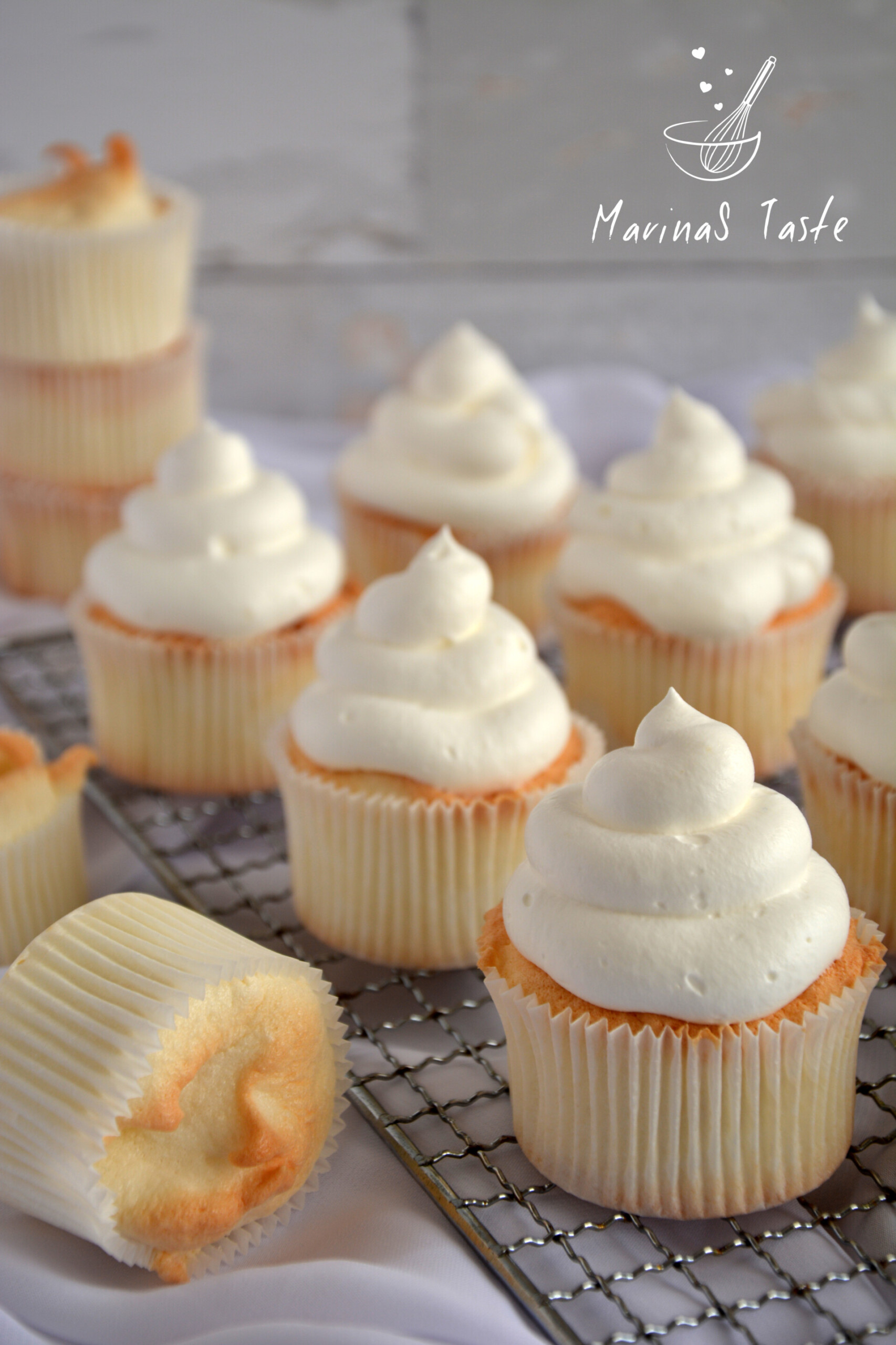 Angels-food-cupcakes-1