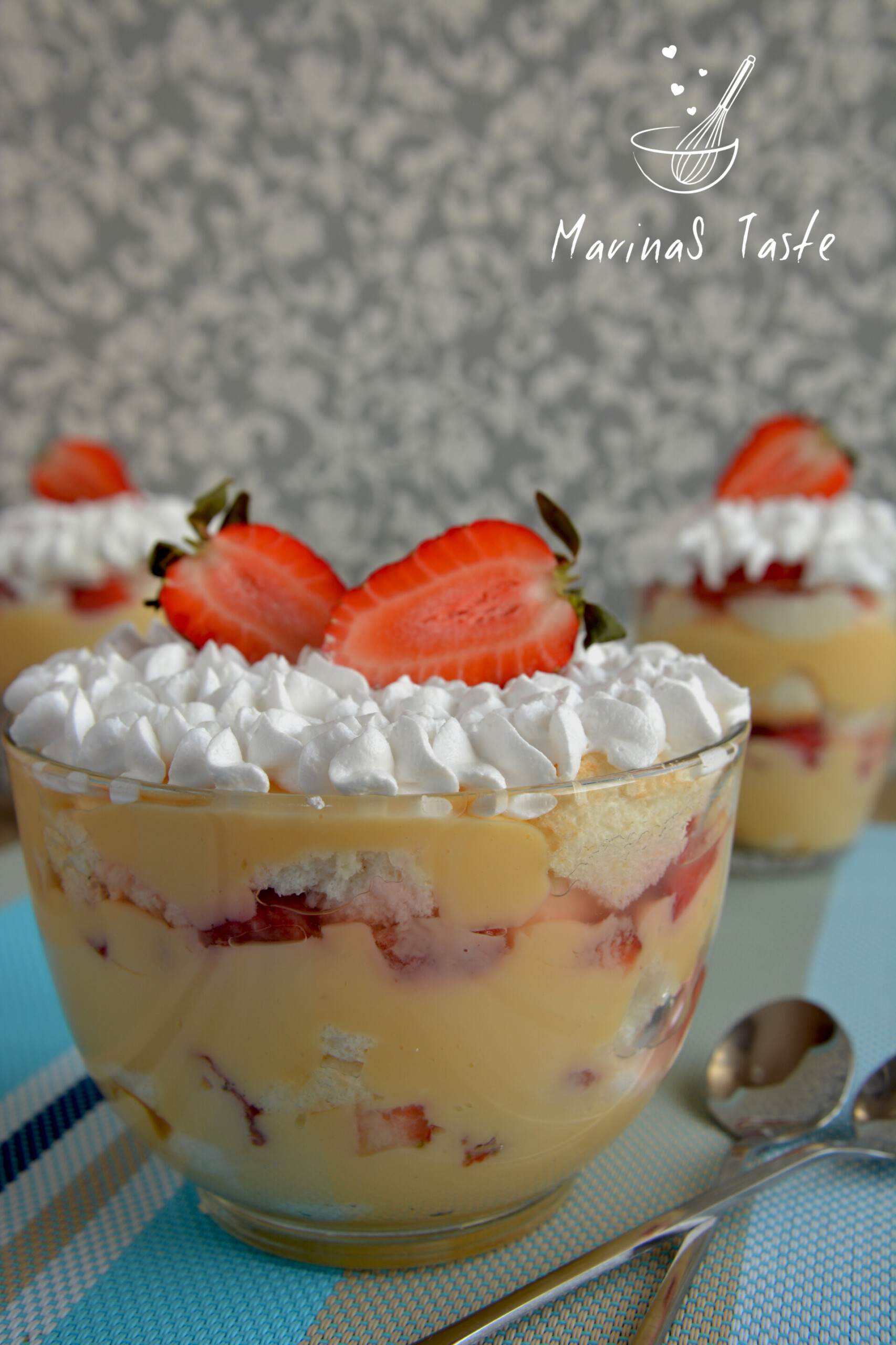 Engleski-trifle-sa-jagodama-1
