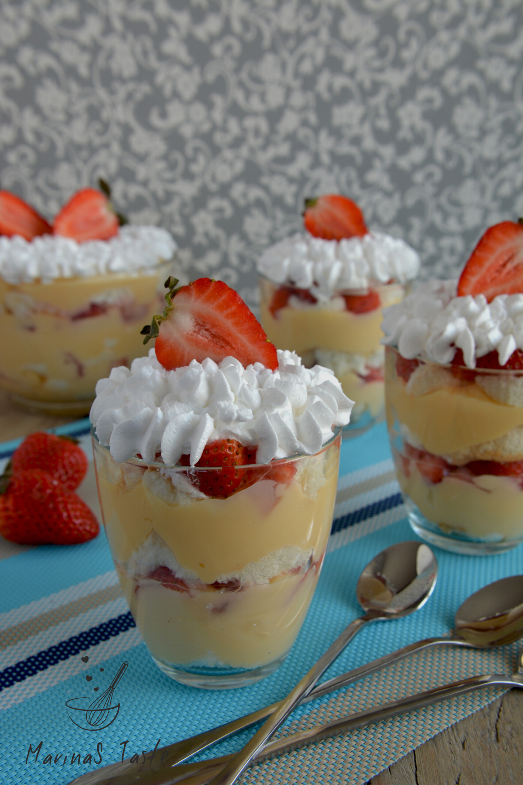 Engleski-trifle-sa-jagodama-6