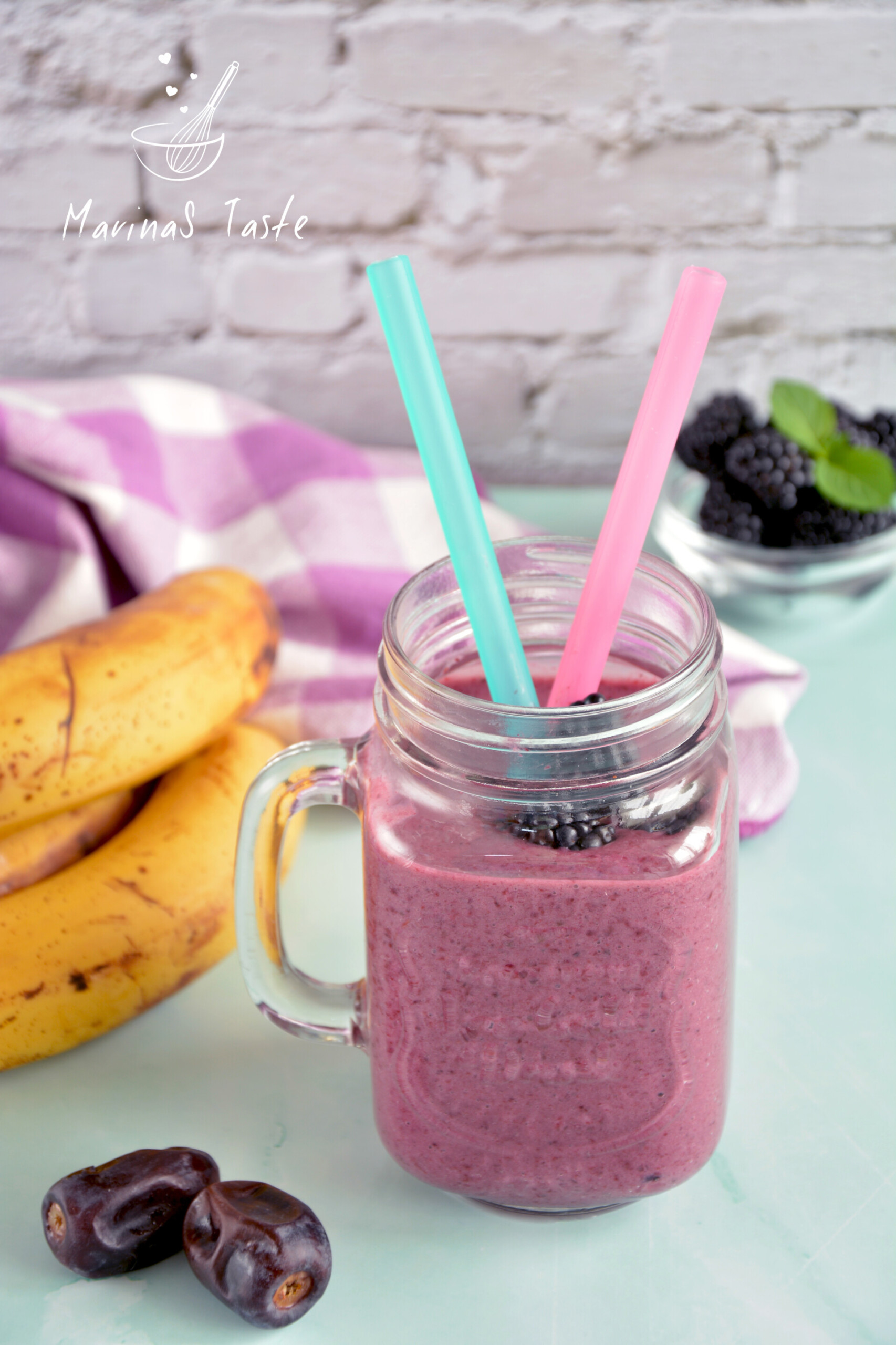 Smuti-od-kupina-i-banana-1