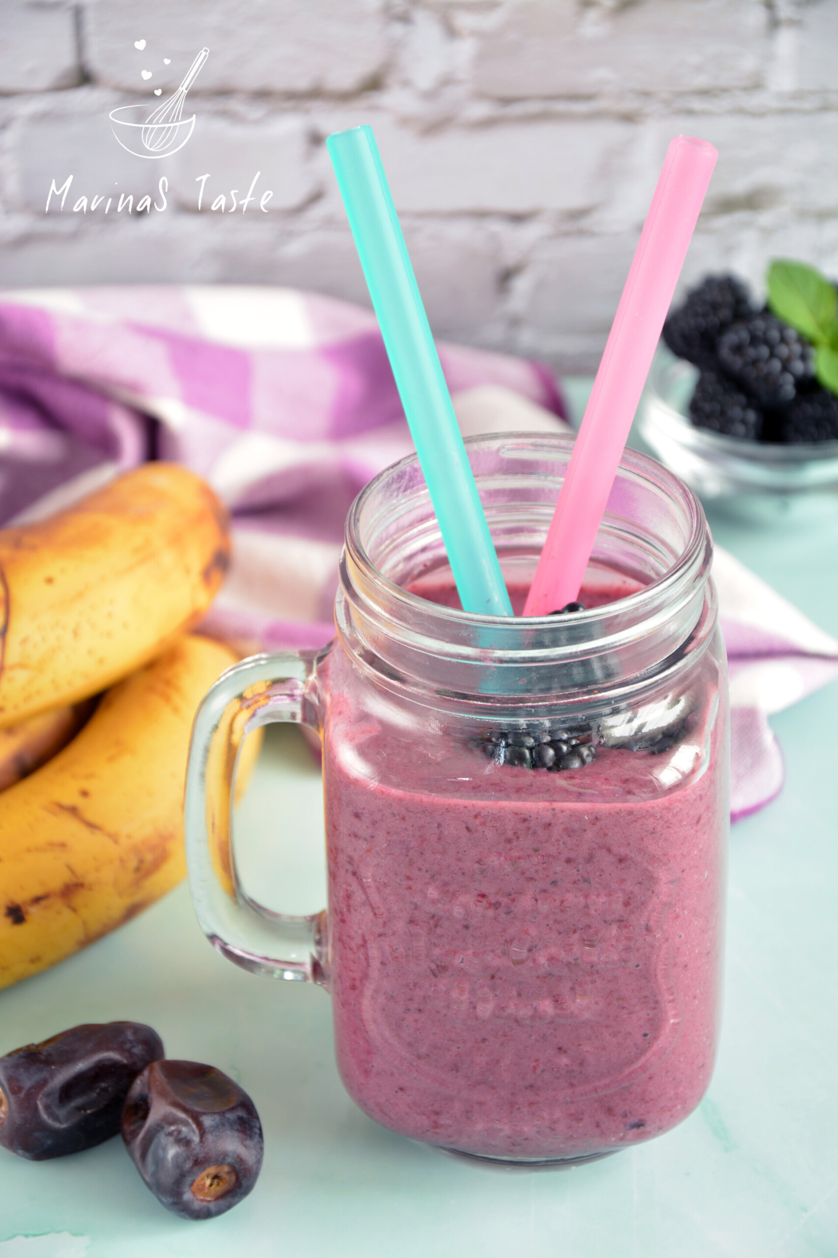 Smuti-od-kupina-i-banana-2