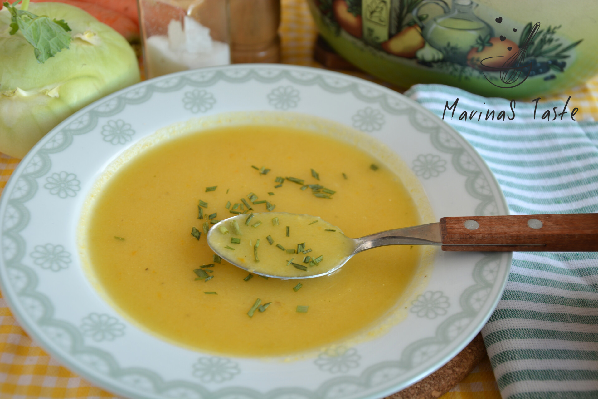 Krem-corba-od-kelerabe-i-sargarepe-4