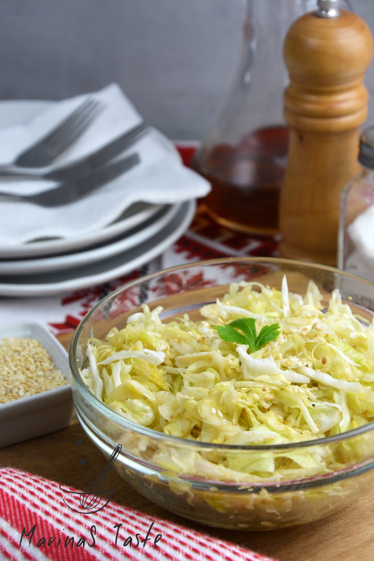 Kupus-salata-sa-susamom-1.