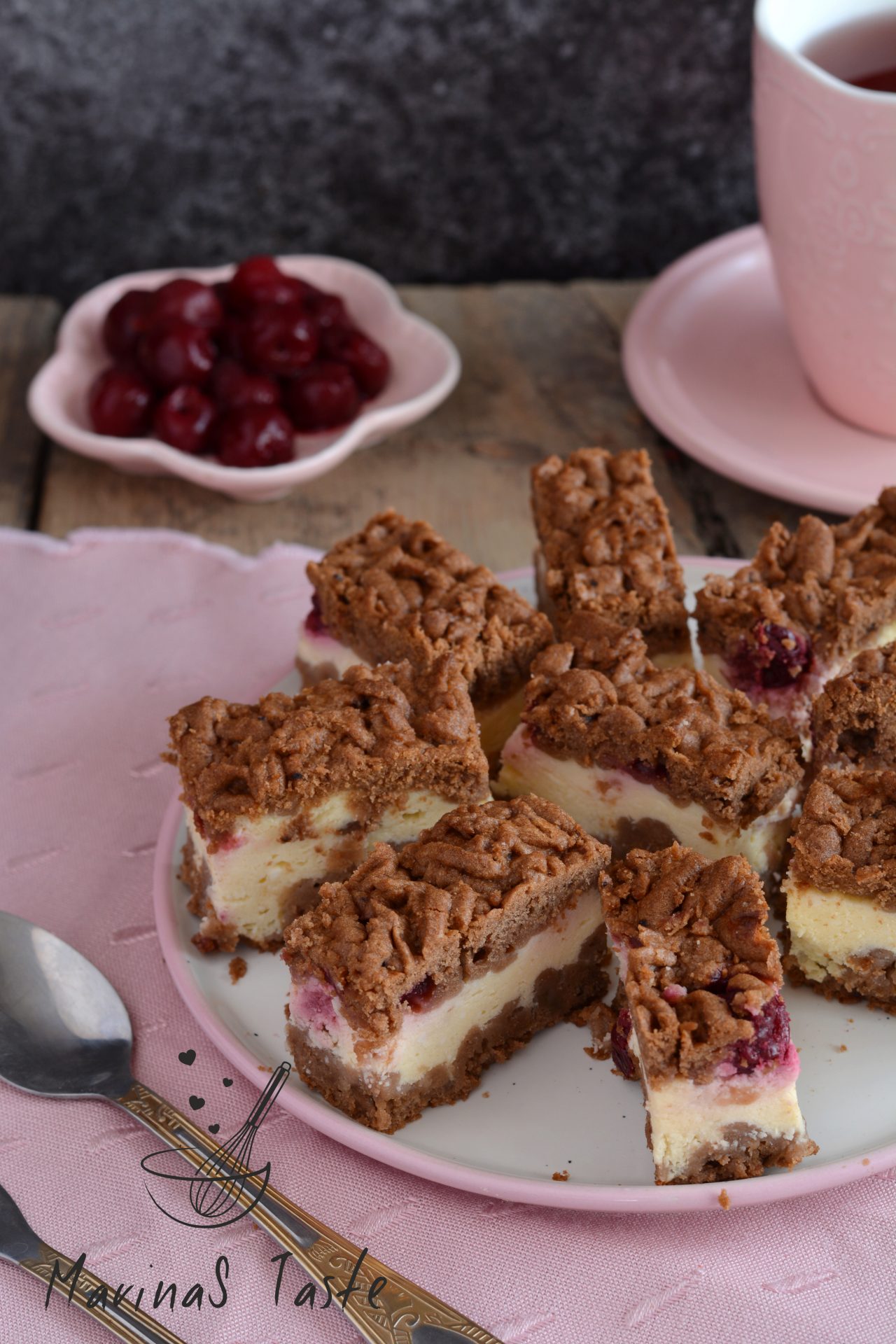 Rendani-kolac-sa-visnjama-i-sirom-3